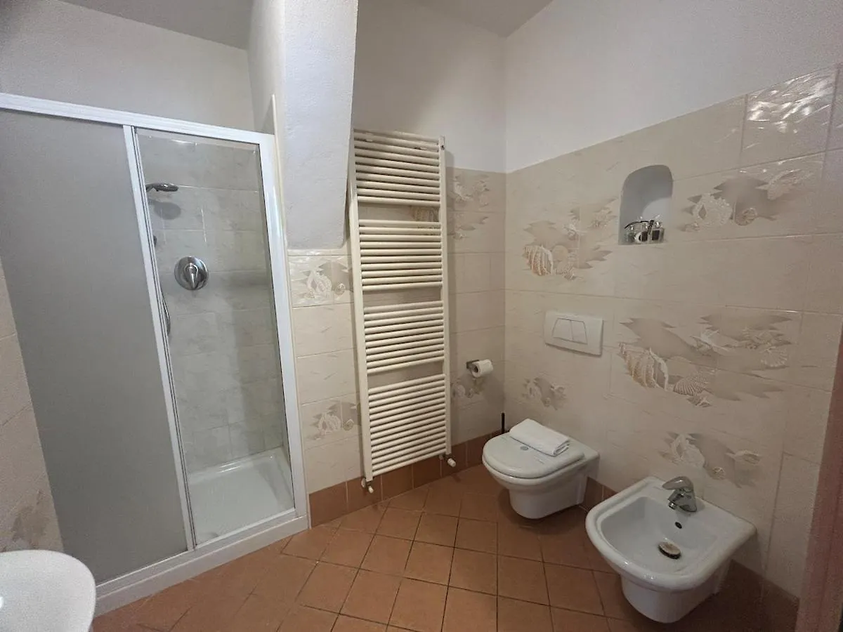 Living Apartment-Centro Storico-Autodromo 伊莫拉 公寓