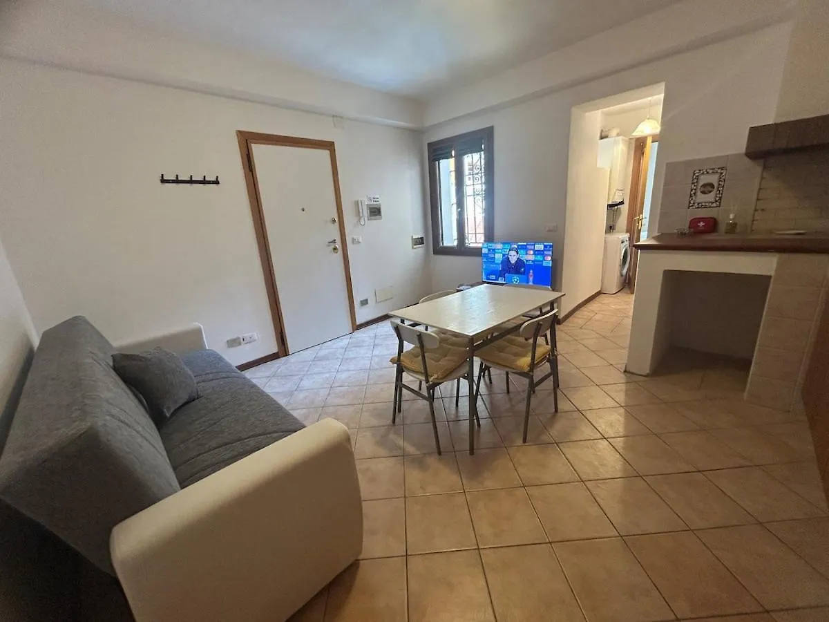 Living Apartment-Centro Storico-Autodromo 伊莫拉 公寓